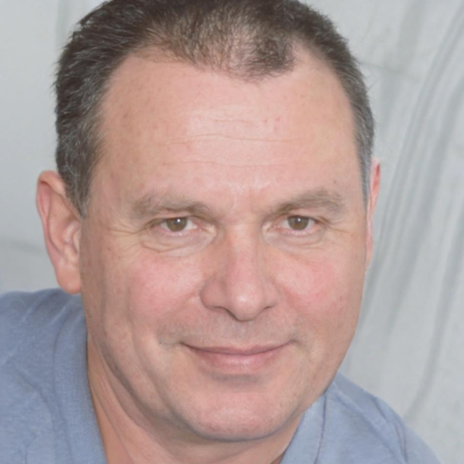 Portrait of Michael Thornton, CEO of Brinaxa